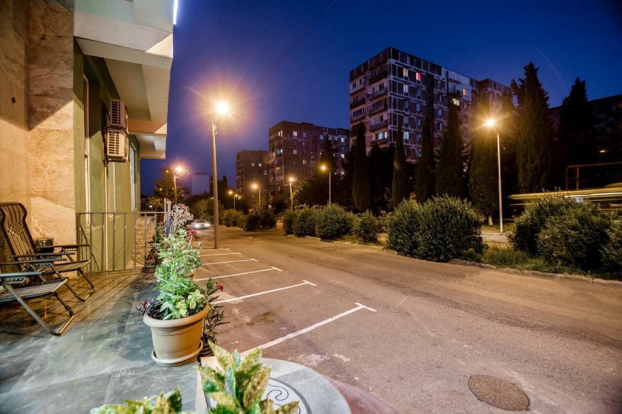 Hotel Makona Tiflis Dış mekan fotoğraf